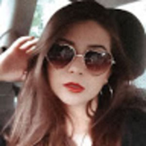 Meet your Posher, Janelle